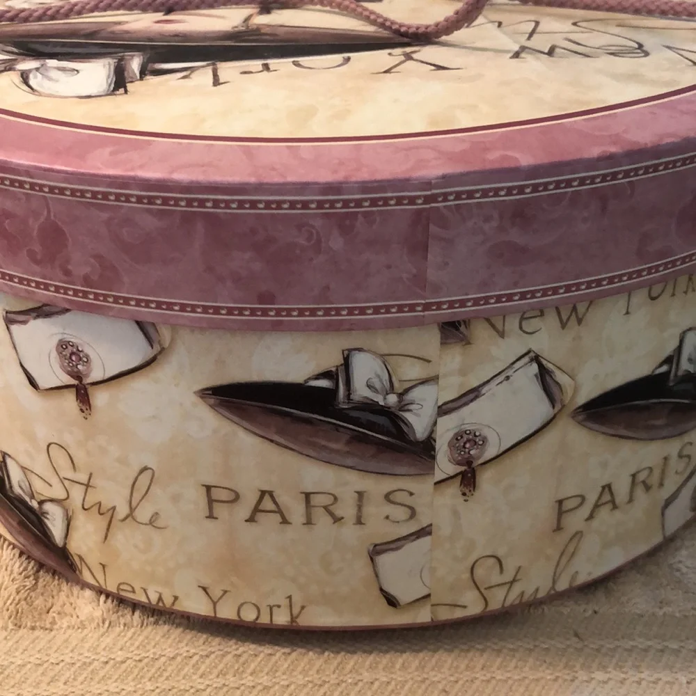 2005 Chad Barrett New York Style Hat Box w/4 Pillar, 3 Forms & 1 Votive Candles